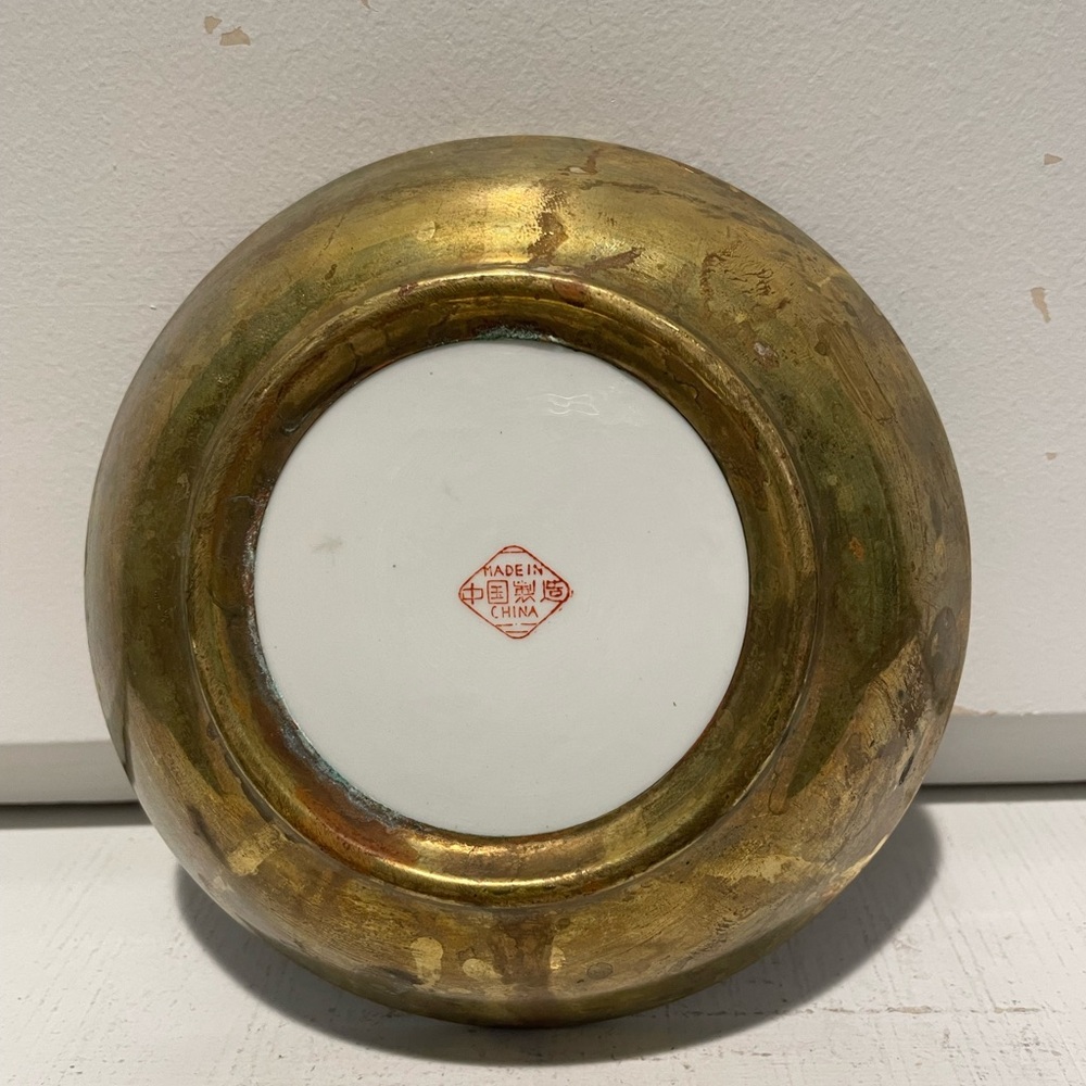 🇨🇳Vintage Chinese Hand Painted Porcelain Brass Encased Bowl - Picture 3 of 9